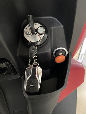 Скутер X-MOTORS SMART III- 200 cc (replica Yamaha BWS 21)